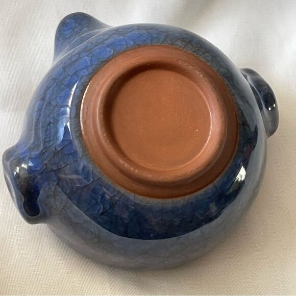 Straining pitcher blue crackle glazed stoneware with large straining holes - Picture 9 of 16